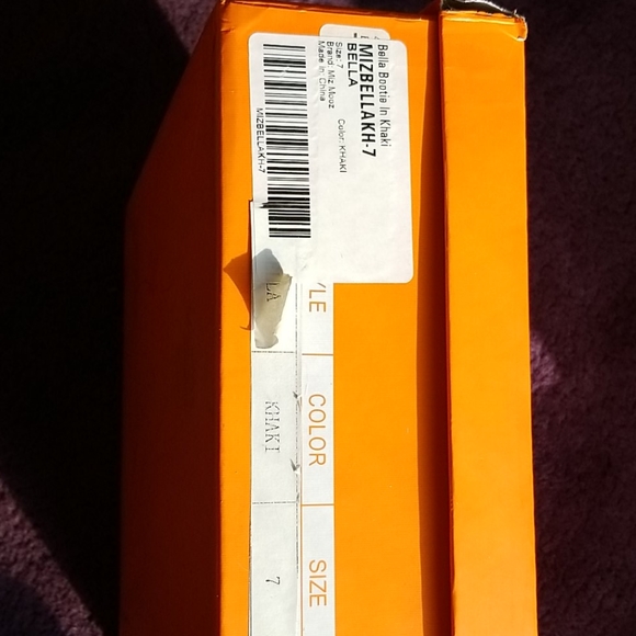 Boots - Picture 8 of 8